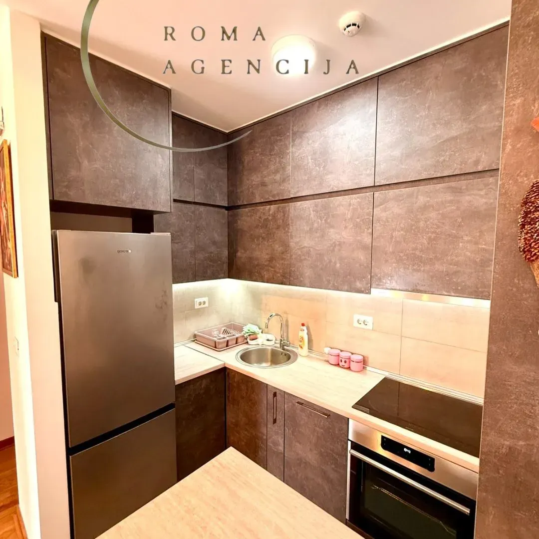 Izdavanje, jednosoban stan, 45m², City Kej, Podgorica