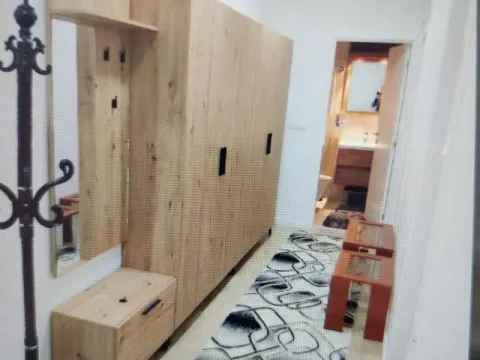 Izdavanje, dvosoban stan, 56m², Vračar Sve Podlokacije, Beograd - image 11