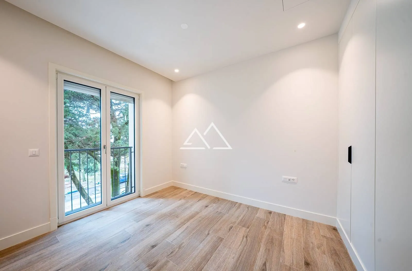 Prodaja, jednosoban stan, 65m², Luštica Bay, Tivat