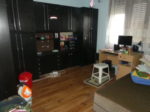 Prodaja, kuća, 450m², Majur, Jagodina - image 16