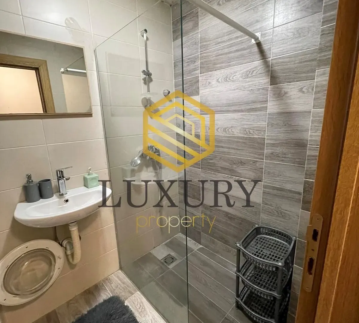 Izdavanje, jednosoban stan, 35m², Podgorica, Crna Gora