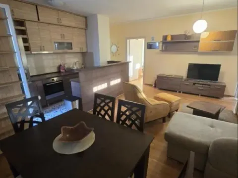 Izdavanje, trosoban stan, 69m², Cara Dušana, Novi Sad Sve Podlokacije - image 8