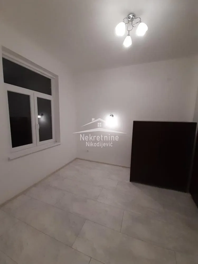 Prodaja, trosoban stan, 63m², Savski Venac, Beograd