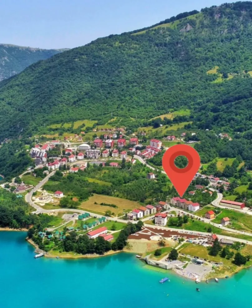 Izdavanje, dvosoban stan, 64m², Plužine, Crna Gora