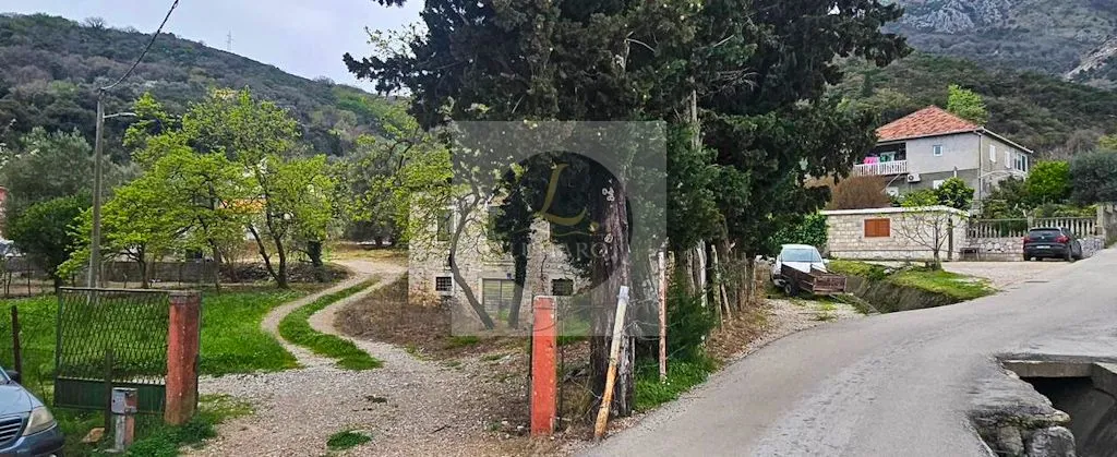 Prodaja, kuća, 107m², Kamenari, Herceg Novi