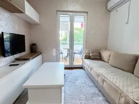 Rent, one bedroom apartment, 38m², Stari Aerodrom, Podgorica - image 1