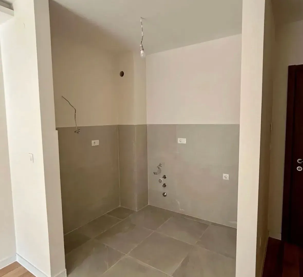 Sale, one bedroom apartment, 43m², Central Point, Podgorica