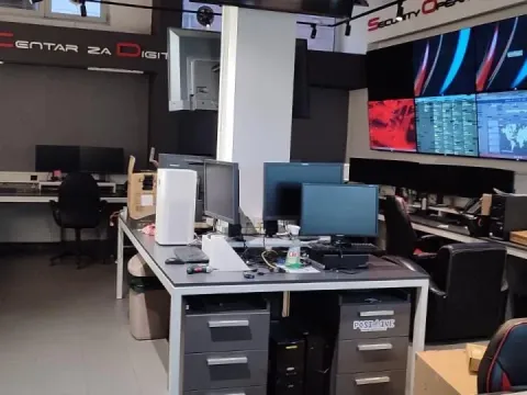 Sale, office space, 274m², Grbavica, Novi Sad Sve Podlokacije - image 15