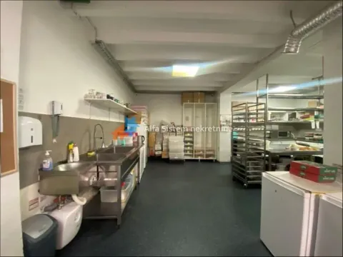 Izdavanje, poslovni prostor, 106m², Vračar Sve Podlokacije, Beograd - image 4