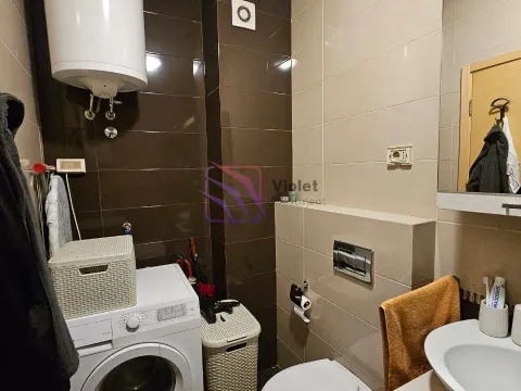 Sale, one bedroom apartment, 52m², Blok 6, Podgorica - image 14