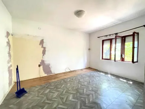 Sale, two bedroom apartment, 57m², Čukarica, Beograd - image 2