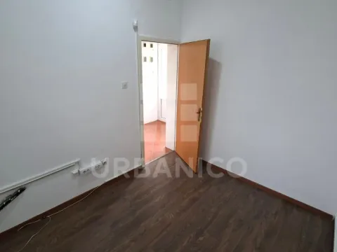 Sale, office space, 143m², Centar, Podgorica - image 8