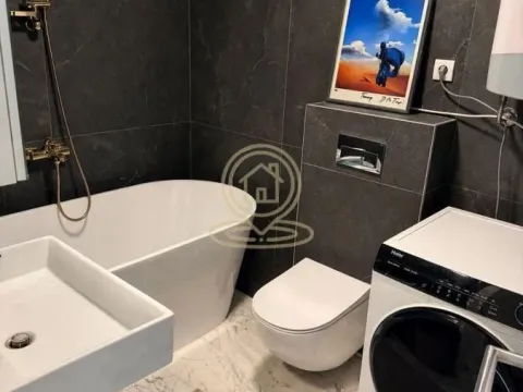 Sale, three bedroom apartment, 69m², Južni Bulevar, Vračar Sve Podlokacije - image 7