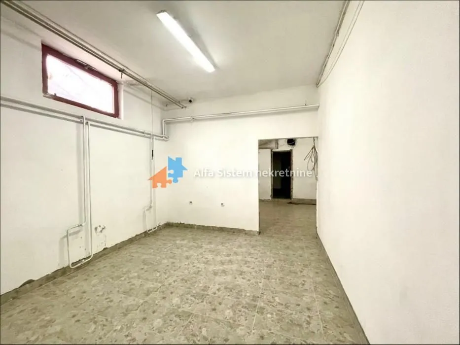 Rent, office space, 350m², Kluz, Zvezdara Sve Podlokacije