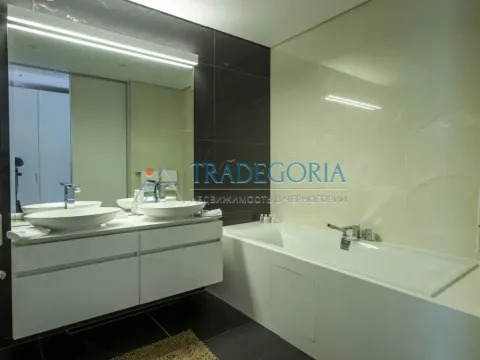 Prodaja, jednosoban stan, 95m², Budva, Crna Gora - image 13