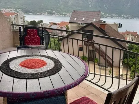 Rent, one bedroom apartment, 55m², Dobrota, Kotor - image 7