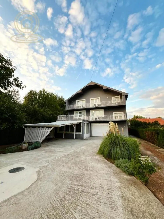 Prodaja, poslovni prostor, 555m², Niška Banja, Niš