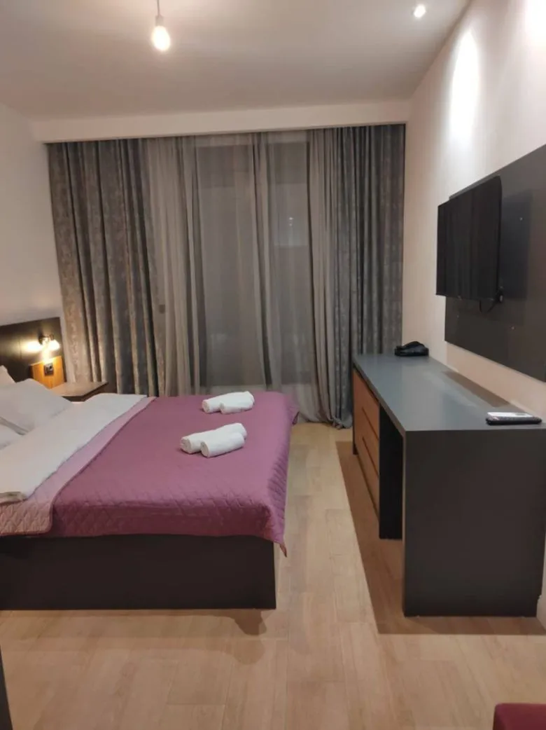 Rent, house, 1000m², Bečići, Budva