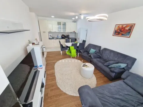 Rent, three bedroom apartment, 81m², Medijana, Niš