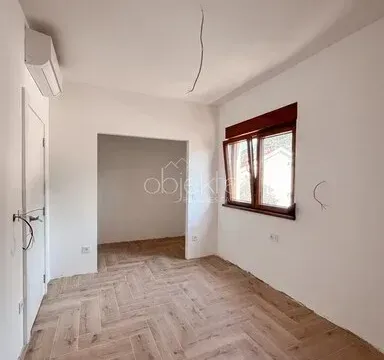 Prodaja, stan, 67m², Tivat, Crna Gora - image 4