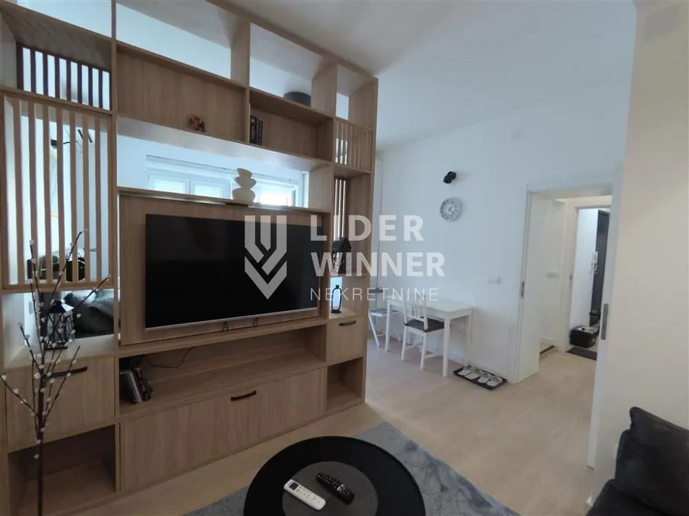 Sale, three bedroom apartment, 68m², Savski Venac, Beograd