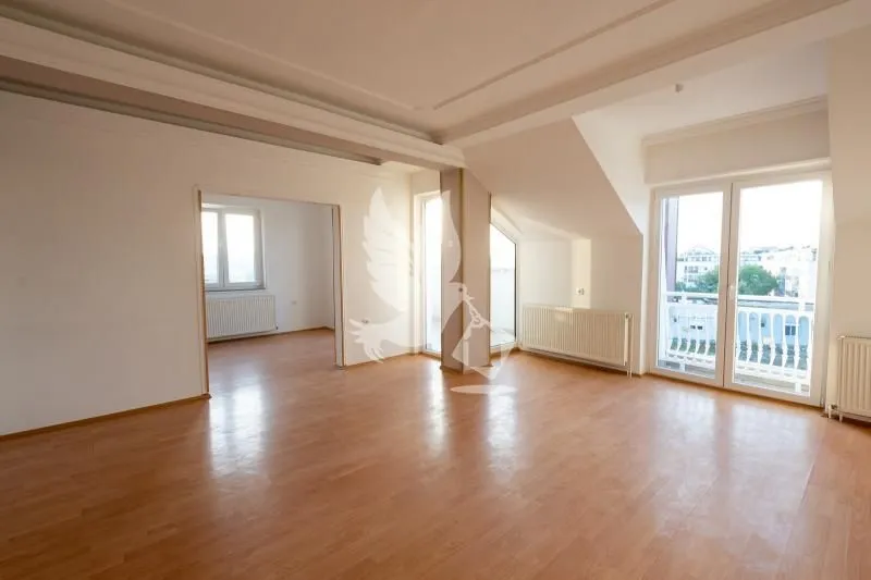 Sale, apartment, 140m², Centar Sve Podlokacije, Beograd