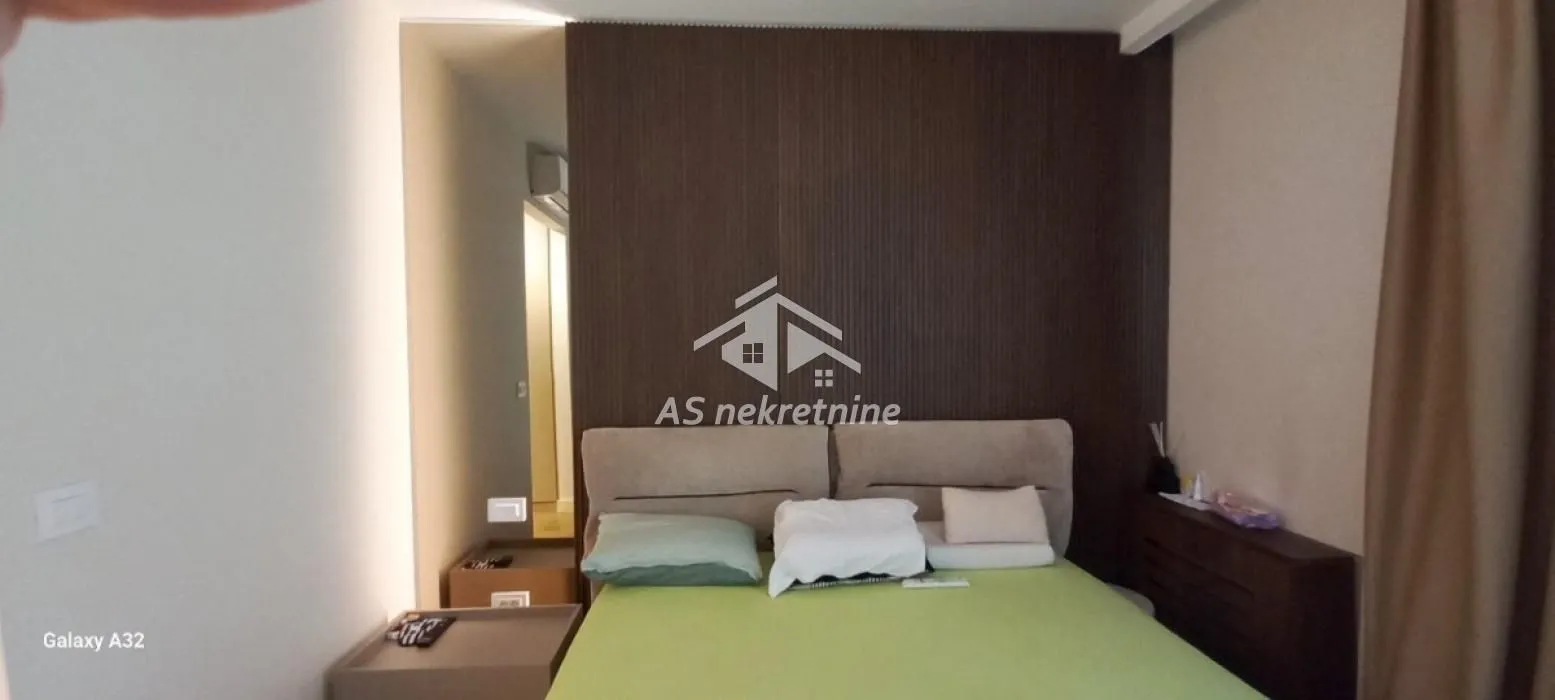 Rent, three bedroom apartment, 92m², Savski Venac, Beograd