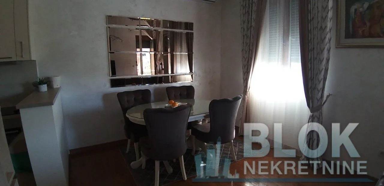 Izdavanje, trosoban stan, 85m², Centar, Podgorica