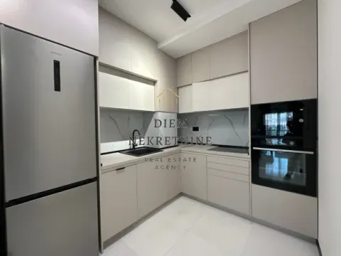 Izdavanje, jednosoban stan, 45m², Zagorič, Podgorica - image 11