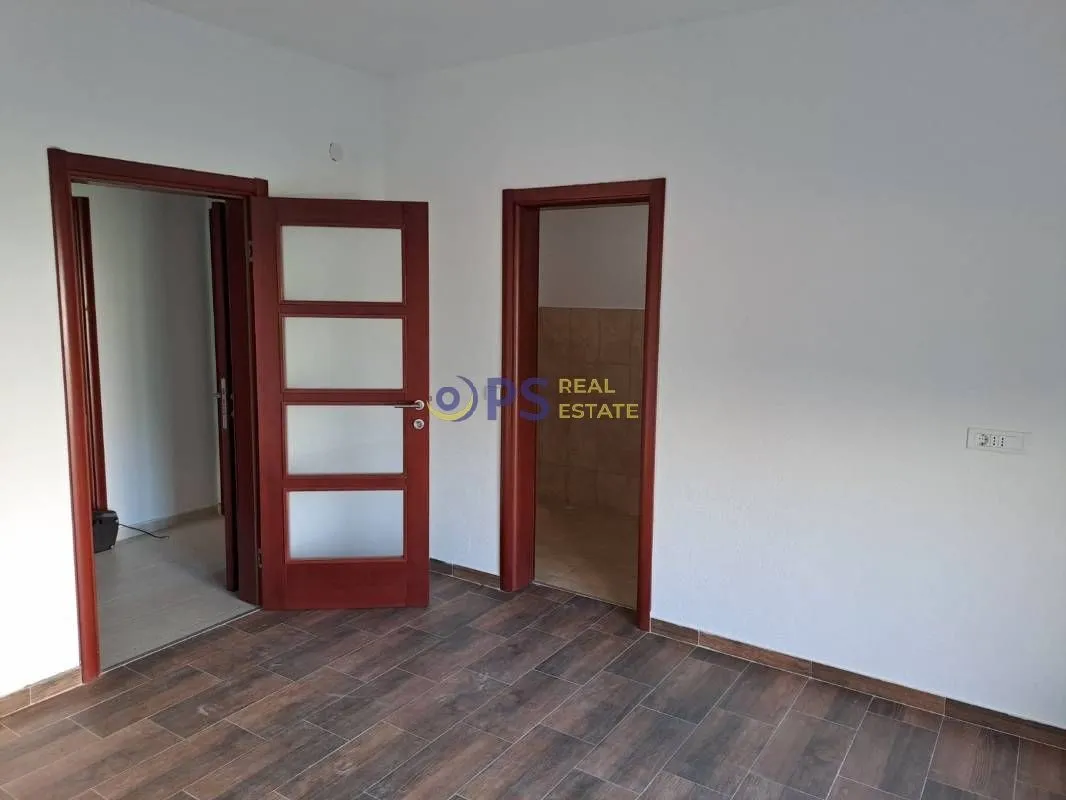 Sale, house, 300m², Bar, Crna Gora
