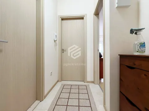 Rent, one bedroom apartment, 47m², City Kvart, Podgorica - image 11