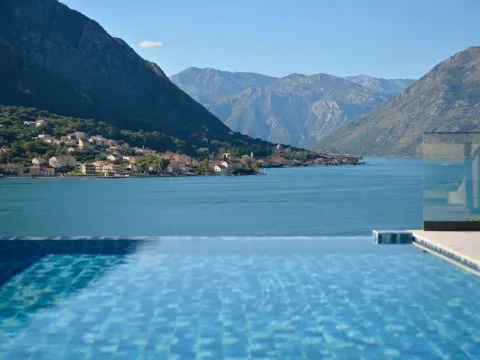 Prodaja, trosoban stan, 85m², Dobrota, Kotor - image 23