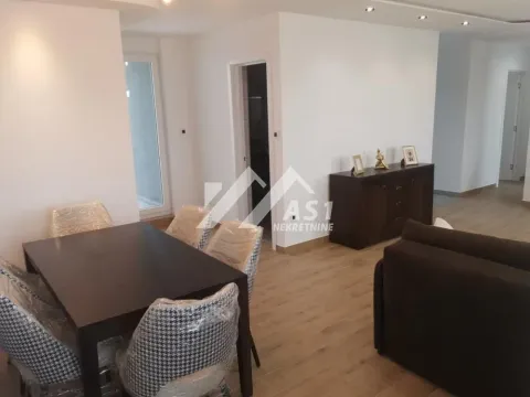 Rent, four bedroom apartment, 131m², Podbara, Novi Sad Sve Podlokacije - image 2