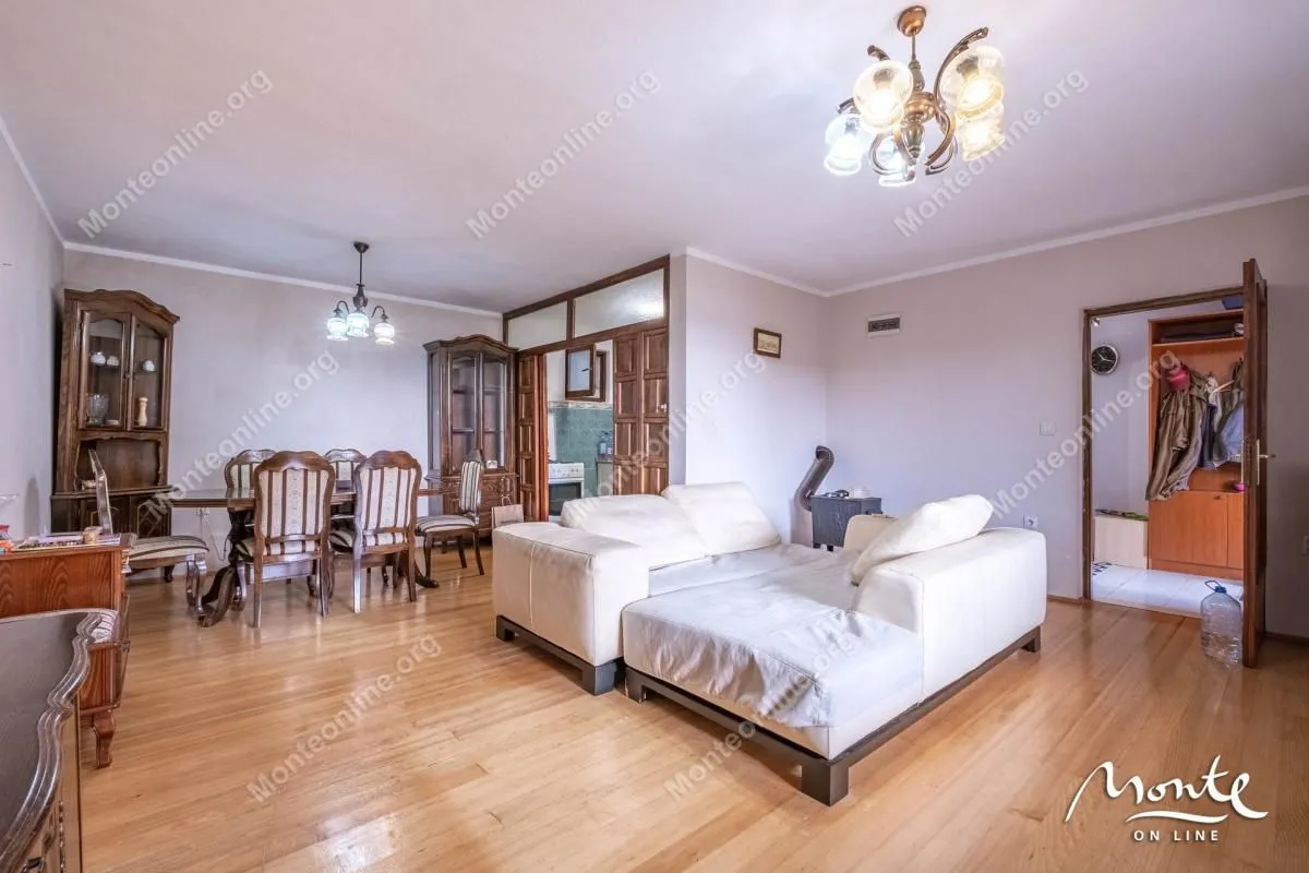 Prodaja, kuća, 153m², Tivat, Crna Gora