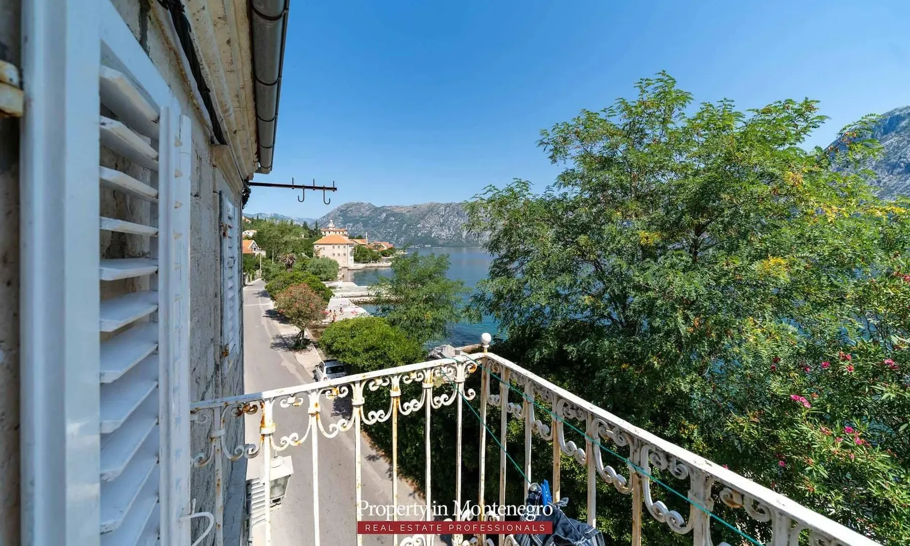 Prodaja, kuća, 321m², Prčanj, Kotor