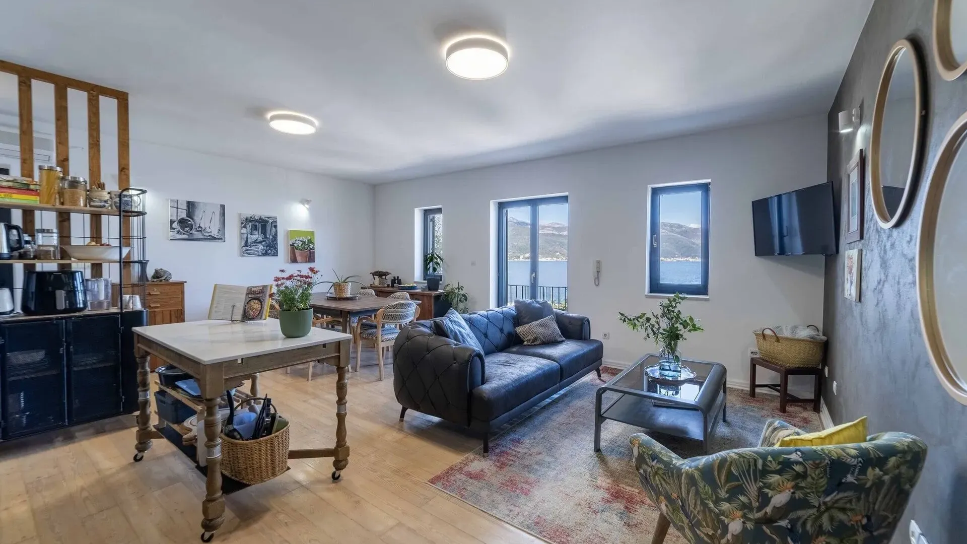 Prodaja, trosoban stan, 122m², Krašići, Tivat