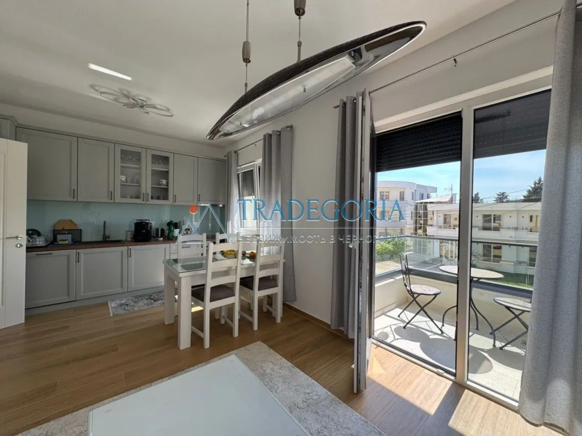 Prodaja, dvosoban stan, 65m², Ulcinj, Crna Gora
