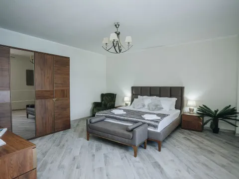 Prodaja, kuća, 314m², Krašići, Tivat - image 12