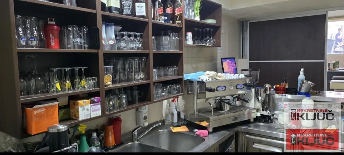 Rent, hospitality venue, 100m², Bulevar Evrope, Novi Sad Sve Podlokacije