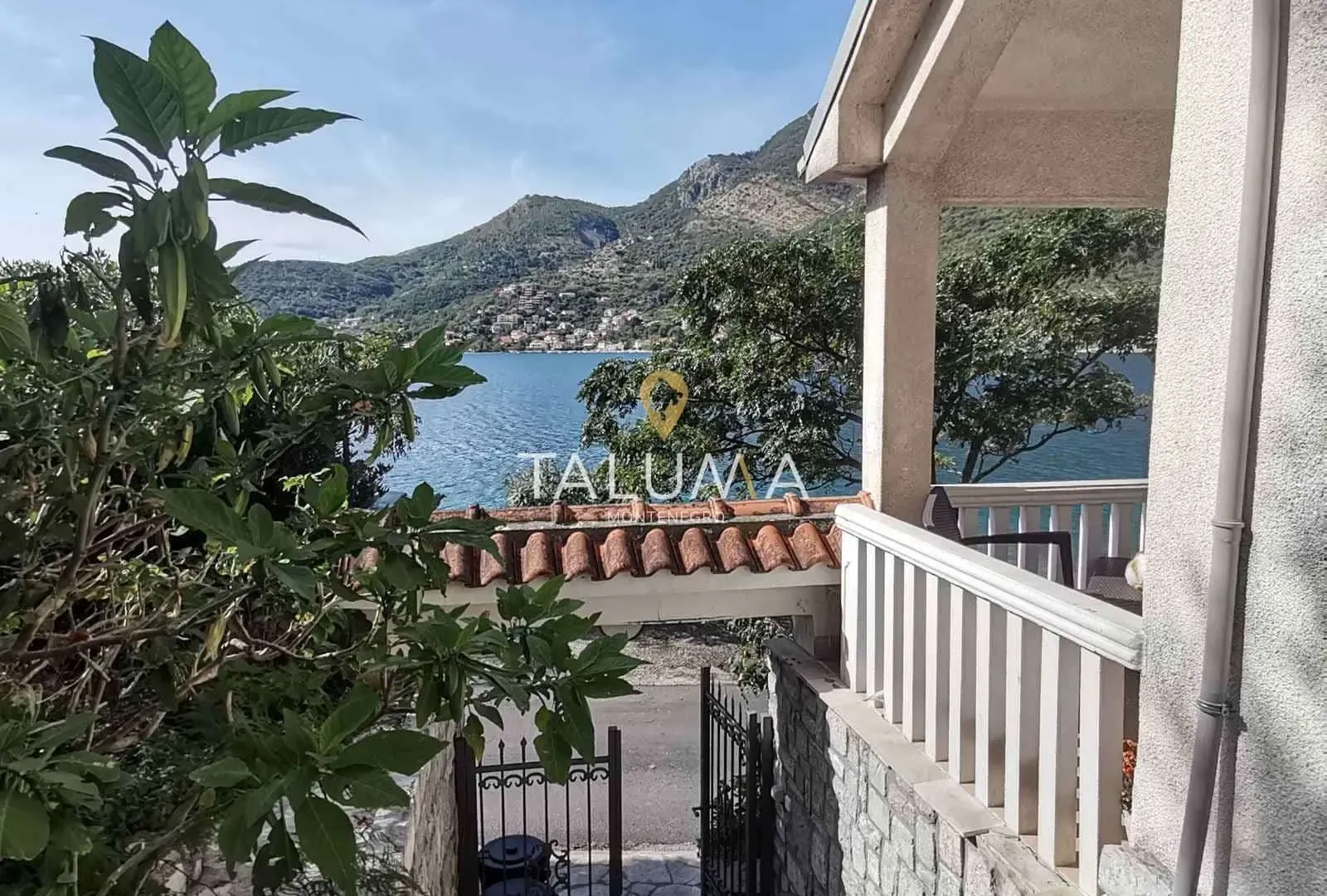 Prodaja, kuća, 240m², Lepetani, Tivat