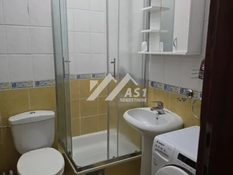 Izdavanje, stan, 24m², Sajam, Novi Sad Sve Podlokacije - image 8