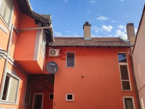 Sale, house, 348m², Centar, Subotica