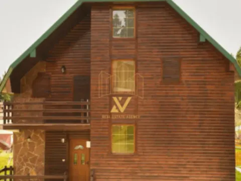 Prodaja, kuća, 200m², Centar, Žabljak - image 4