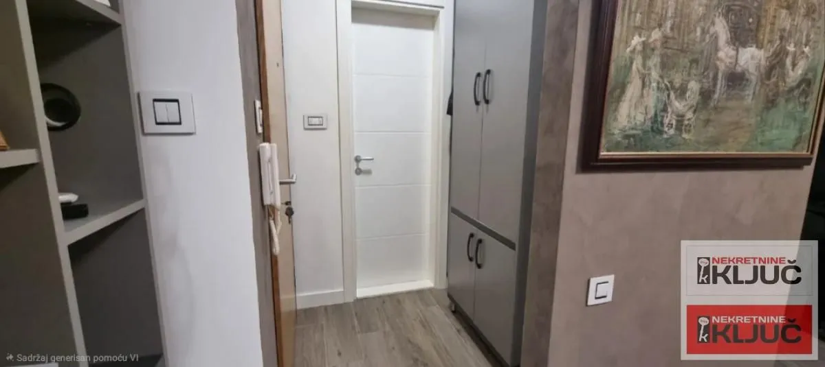 Izdavanje, garsonjera, 28m², Bulevar Oslobodjenja, Novi Sad Sve Podlokacije