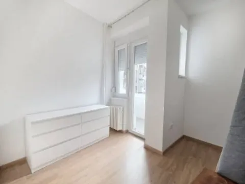 Izdavanje, trosoban stan, 61m², Savski Trg, Beograd - image 9