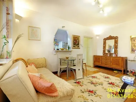 Sale, two bedroom apartment, 65m², Južni Bulevar, Vračar Sve Podlokacije - image 2