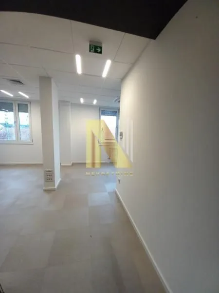 Rent, office space, 259m², Bulevar Evrope, Novi Sad Sve Podlokacije