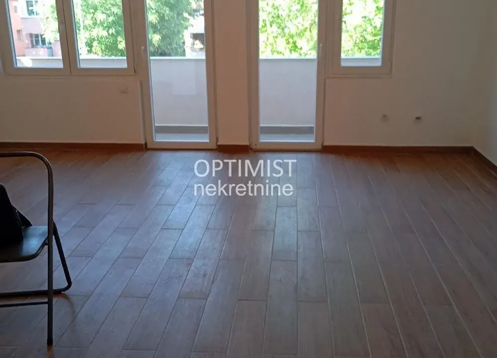 Prodaja, trosoban stan, 60m², Zemun Sve Podlokacije, Beograd