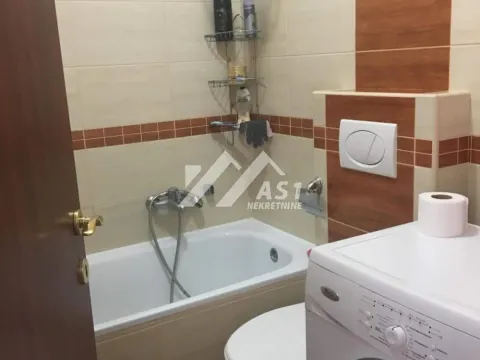 Izdavanje, stan, 25m², Grbavica, Novi Sad Sve Podlokacije - image 8