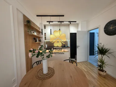 Izdavanje, dvosoban stan, 65m², Stari Aerodrom, Podgorica - image 4